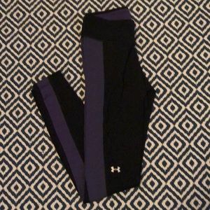 Under Armour workout leggings / yoga pants